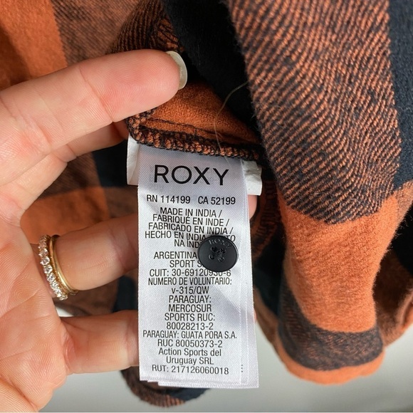 Roxy The Boyfriend Full Button Up Down Plaid Flannel Shirt Jacket Size Medium - Picture 7 of 8